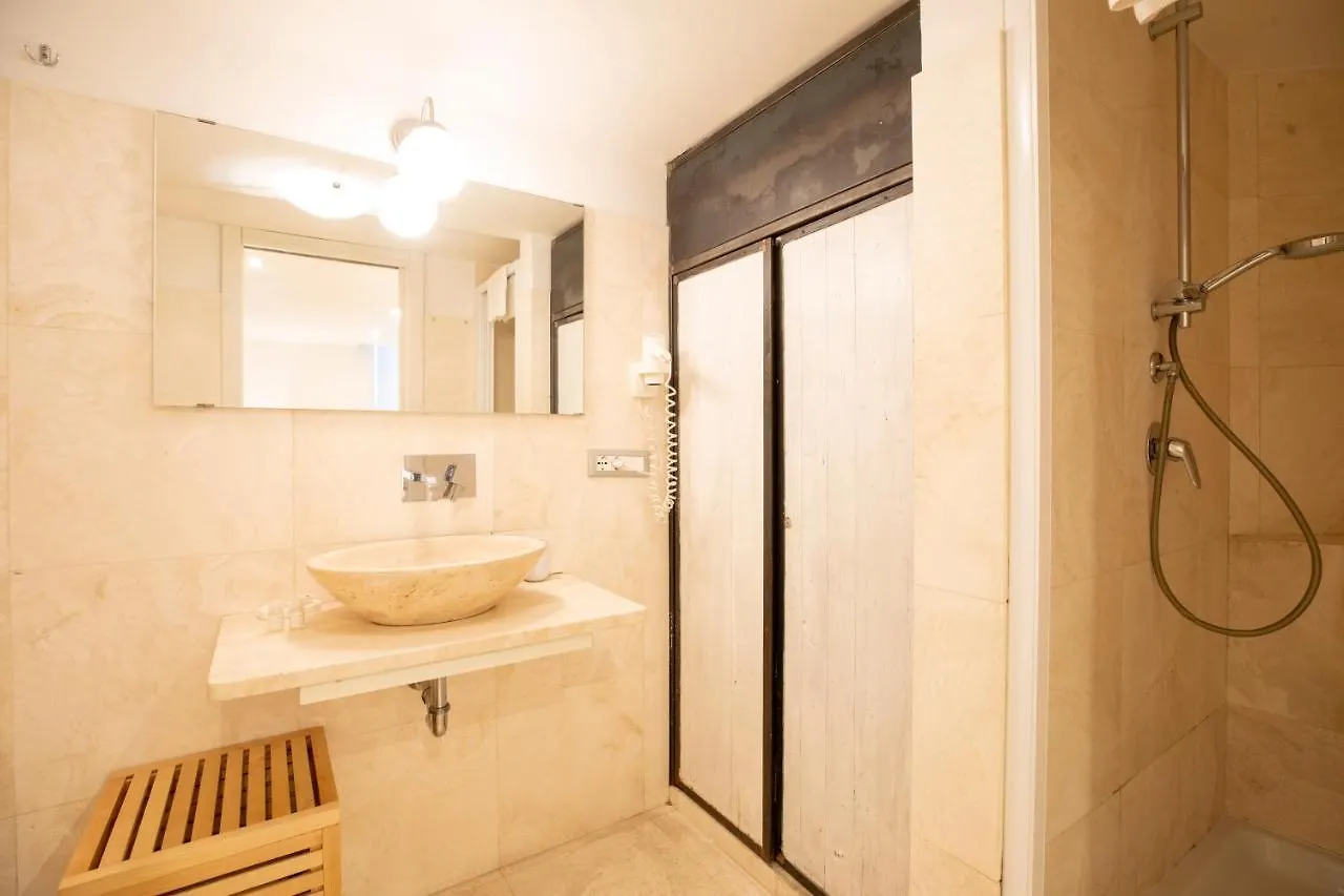 Restart Accommodations Borghese Rome